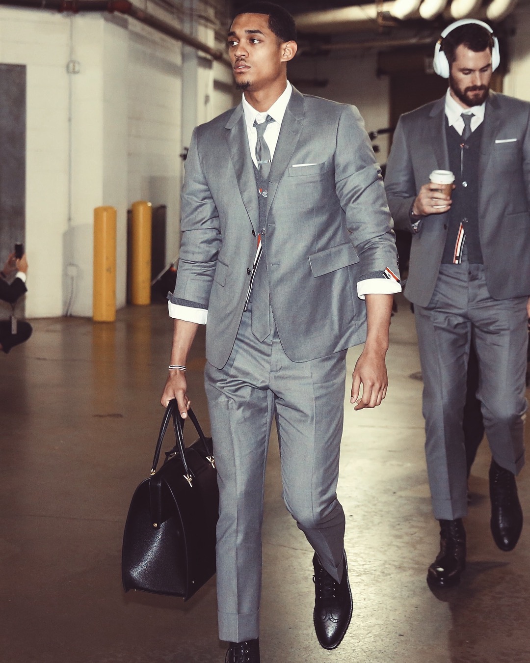 克里夫兰骑士集结日复出首秀，志在欧联名次提升，媒体盛赞，纪律约束更严格的简单介绍